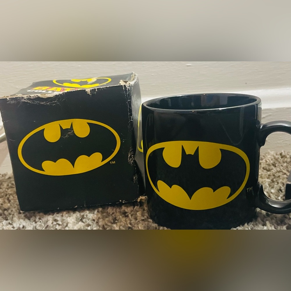 VINTAGE 1964 BATMAN COLLECTOR MUG - NEW AND NEVER USED